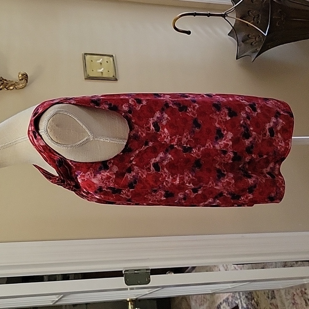 Ann Taylor Loft sleeveless top red purple print gathered neck stretch Large EUC - Picture 3 of 6
